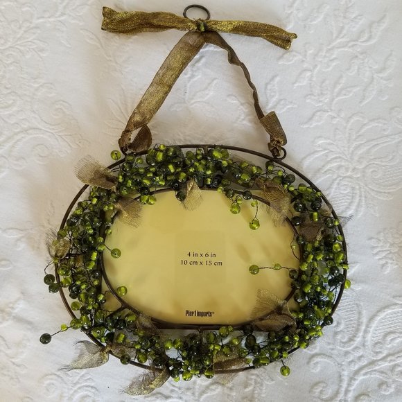 Gorgeous Metal and Glass Bead Picture Frame Wall Mount - Picture 1 of 4